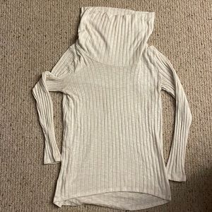 White turtle neck long sleeve sweater Charlotte Rouse Size Medium
